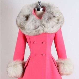 Meet your Posher, Monica